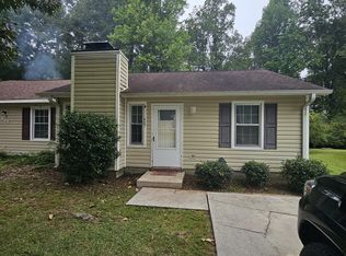 407 Cedar Creek Dr, Jacksonville, NC 28540