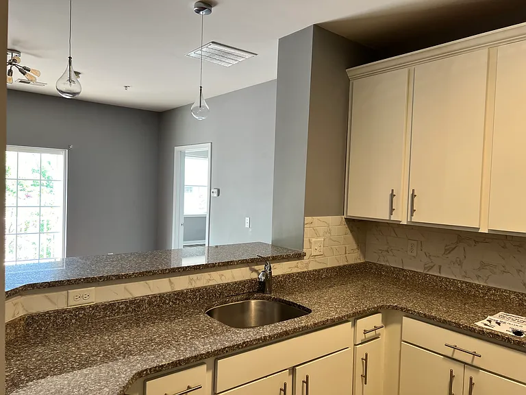 425 Tower Blvd #425 — Photo 13