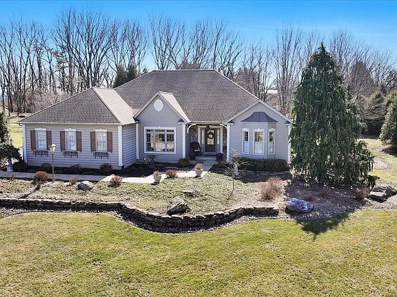 3rd image of 1000 Glenwood Ln