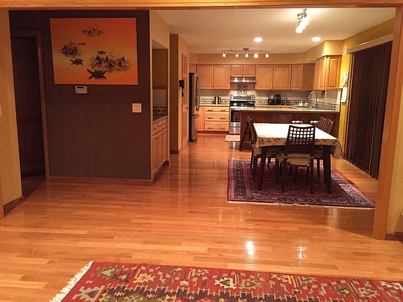 Eat In Kitchen