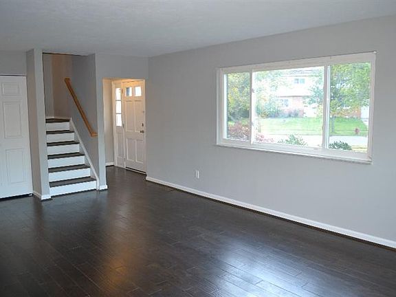 2nd image of 153 Silverwood Cir