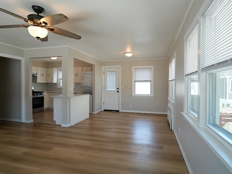 59 Troy Ave #2 — Photo 4