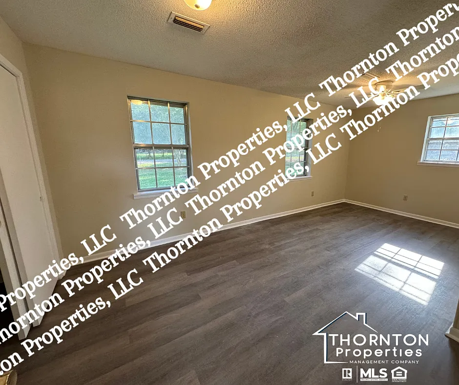 3 bed, 1604 sqft, $1,300 — Photo 3