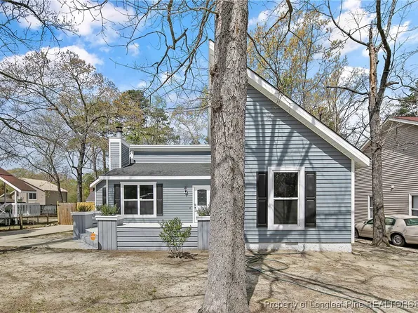 373 Offing Dr, Fayetteville, NC 28314