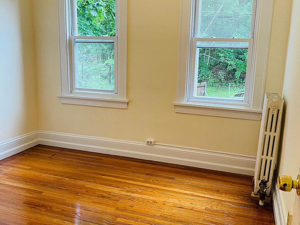 1st image of 520 N Wagner Ave #1