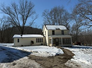 6784 Old Zoarville Rd NE, Zoarville, OH 44656