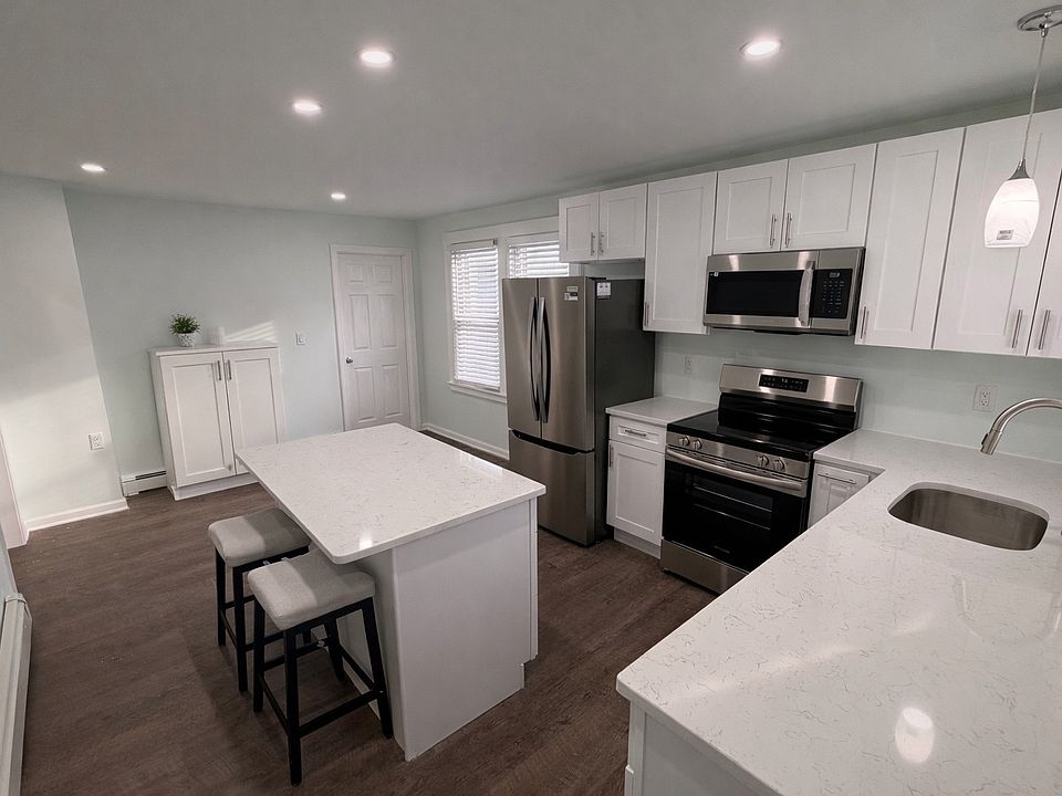 1st image of 114 Hemingway Ave #1