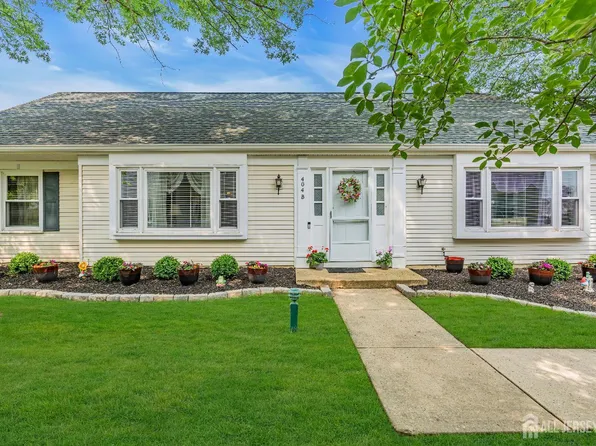 404 Newport Way #B, Monroe Township, NJ 08831