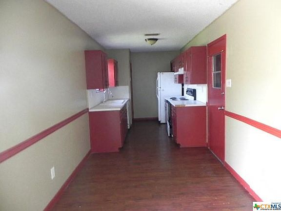 5th image of 1304 Sherry Ln