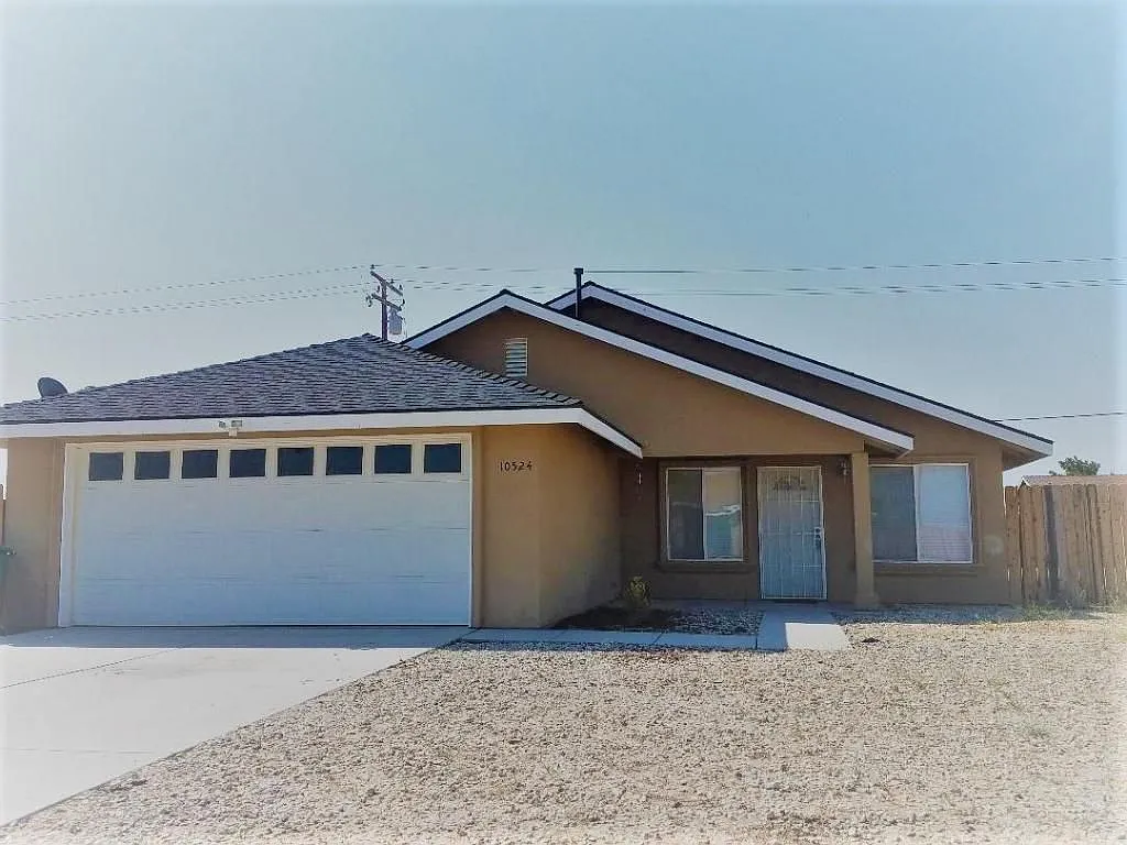 10524 Peach Ave photo 1