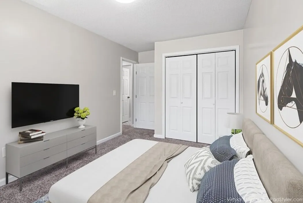 Woodstone Townhomes — Photo 4