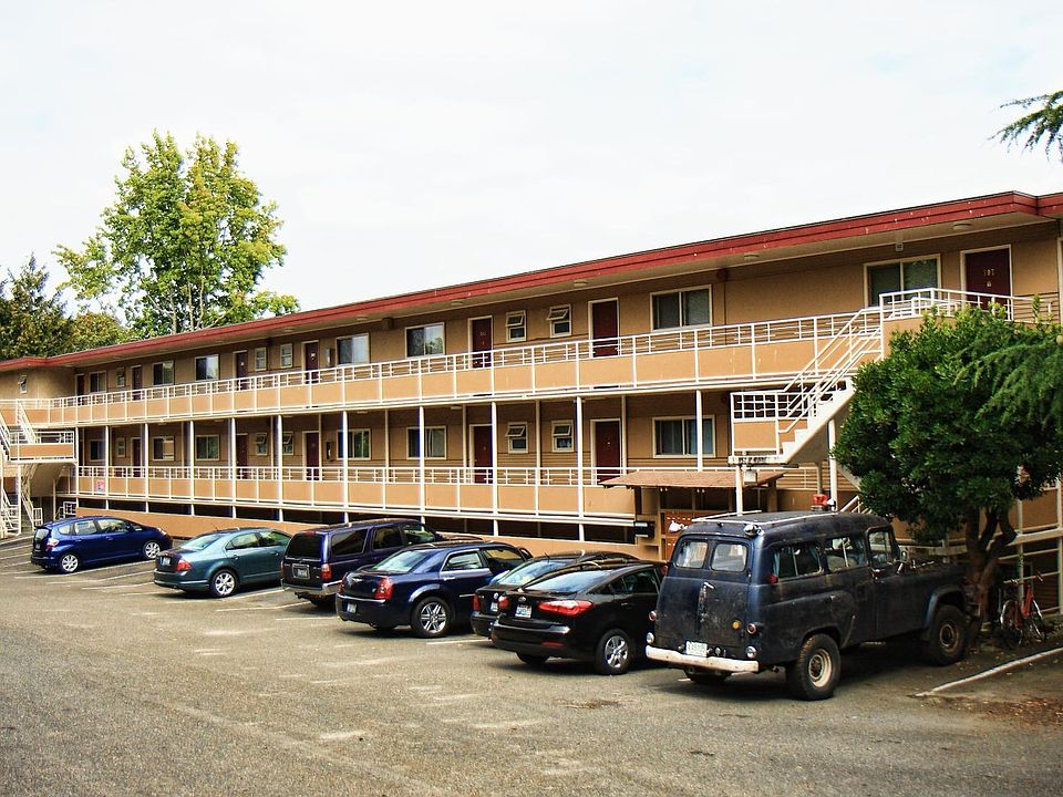 1st image of 4073 Gilman Ave W #103