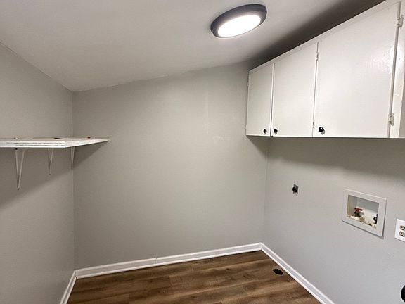 2nd image of 15425 Tennessee #59