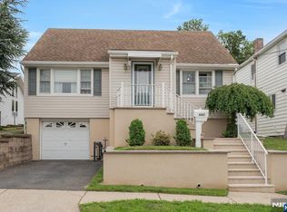 543 Jefferson St, Carlstadt, NJ 07072