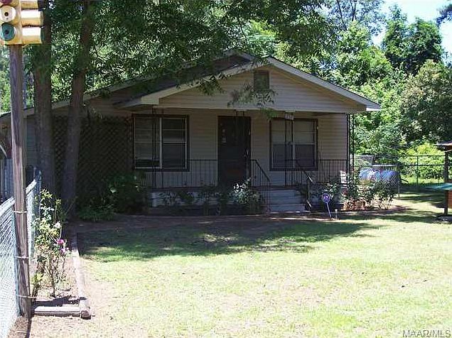 1st image of 233 S Palmer Ave