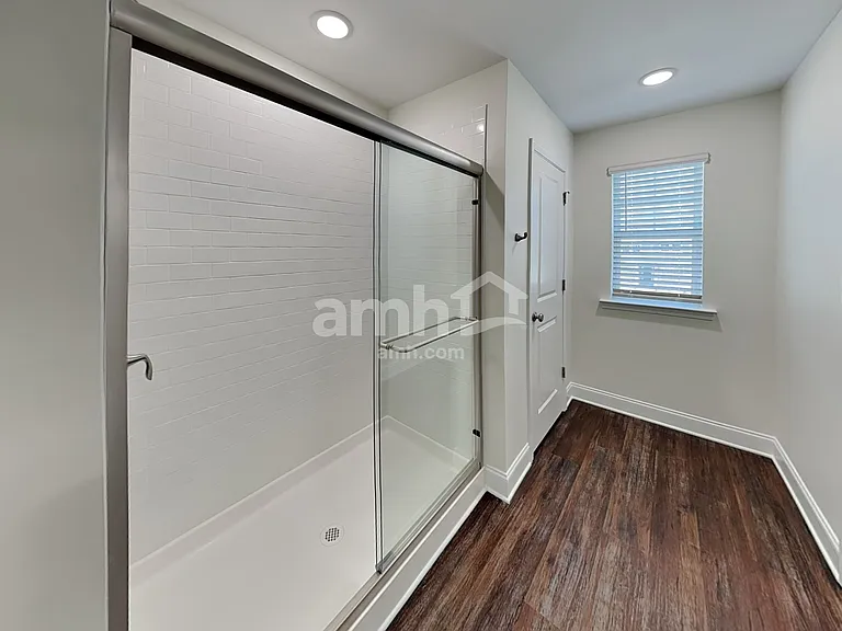 13018 Redwind Dr — Photo 17