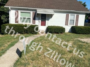 2809 Grovelin St, Godfrey, IL 62035