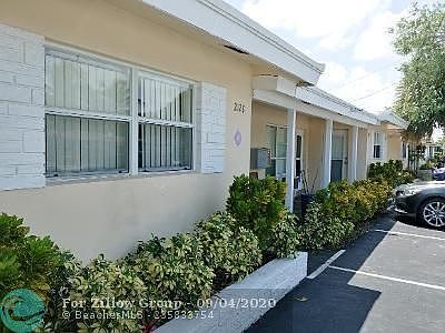 4th image of 2122 NE 26th St #2122