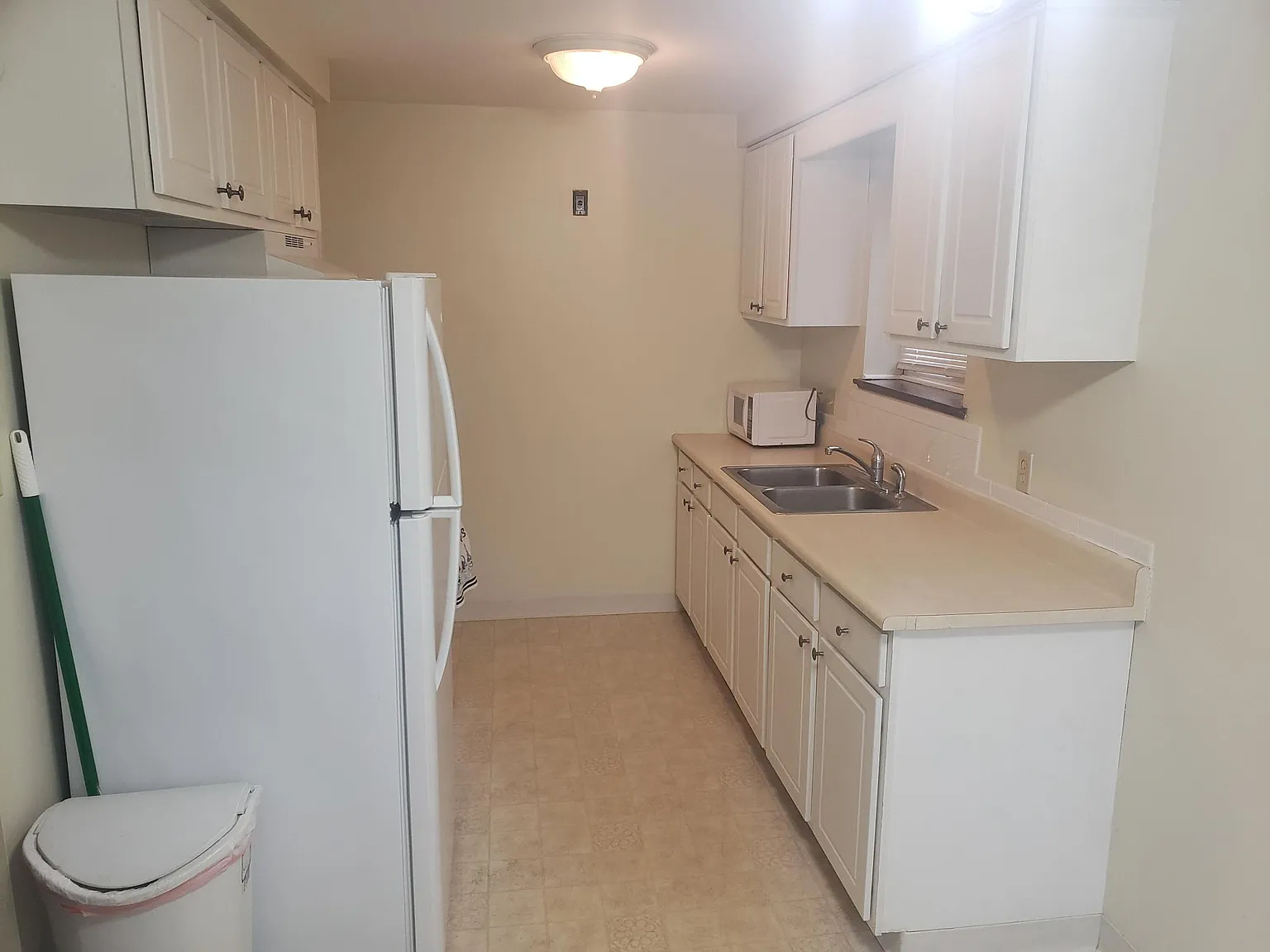 172 Spruce Street — Photo 1