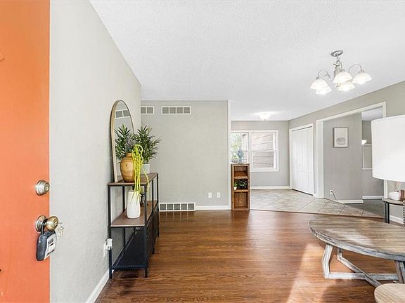 2nd image of 1801 Rankin Dr