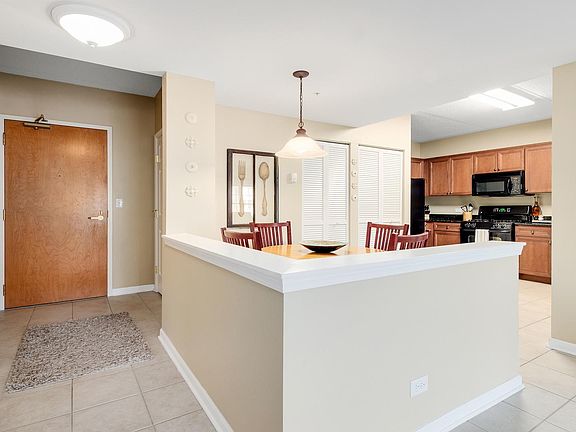 3rd image of 400 McDaniels Cir APT 304