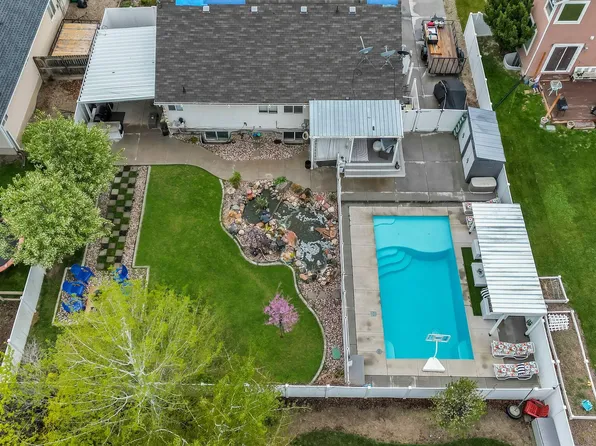 5394 W Shaggy Peak Dr, Riverton, UT 84096