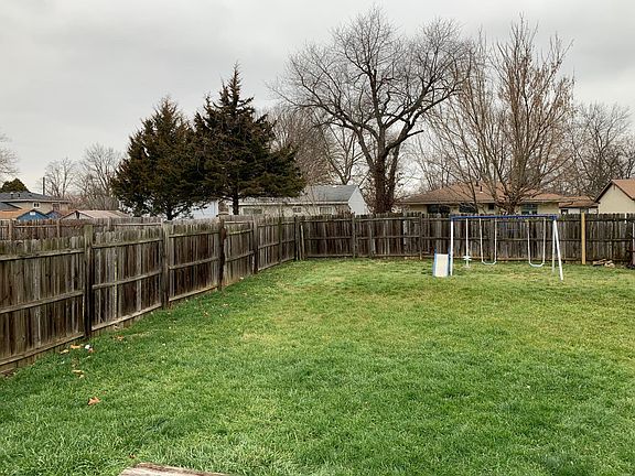 3rd image of 2470 Jeri Ave