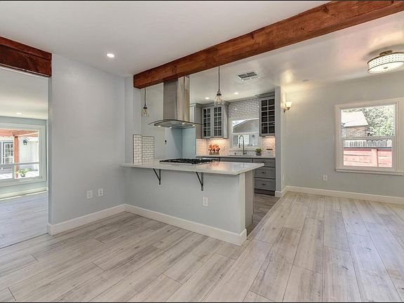 3rd image of 2704 21st Ave #A
