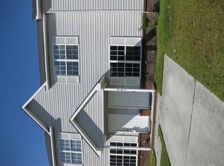 963 W Pueblo Dr, Jacksonville, NC 28546