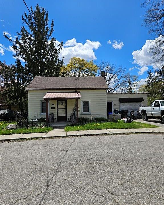 1st image of 20 Foell St