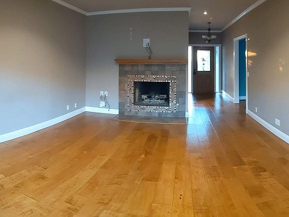 2nd image of 4112 Littleworth Way