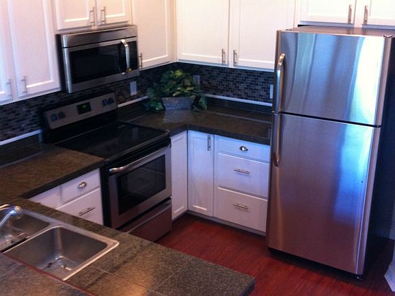 4th image of 3500 E Lake Sammamish Pkwy SE Unit 2-104