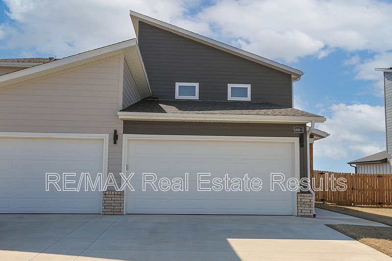 1st image of 1405 SW Poigai Way #1