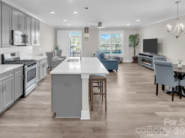 2206 Bexar Trl, Matthews, NC 28105