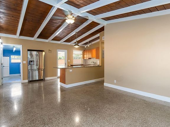 5th image of 2951 SW 14th Street