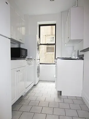 Rented by City Connections Realty | media 23