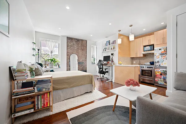 Rented by Corcoran | media 1