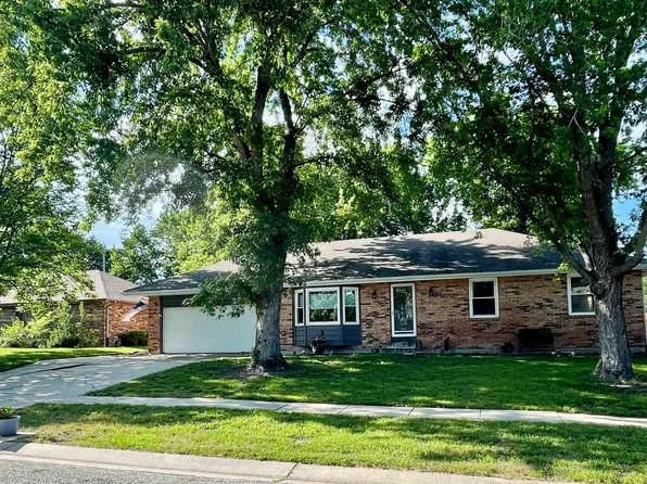 3840 SW 39th Ter, Topeka, KS 66610