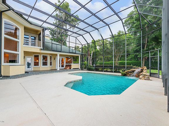 4th image of 1355 Moss Creek Dr