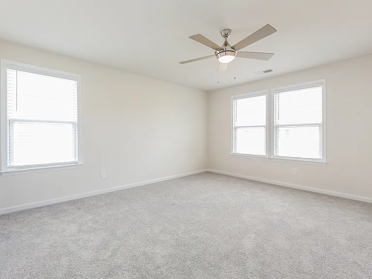 144 Valley Creek Dr — Photo 7