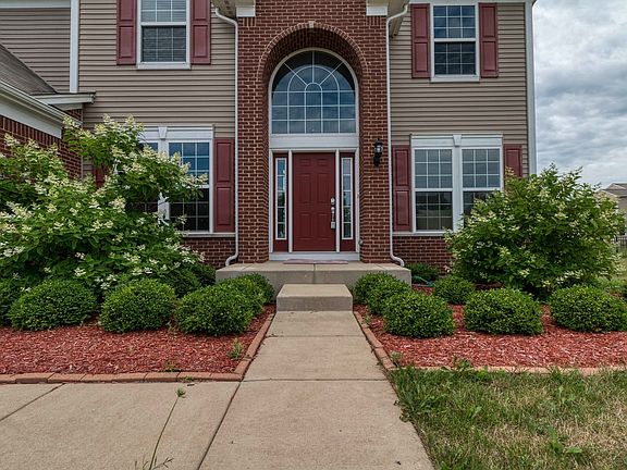 4th image of 3589 Lexington Ln