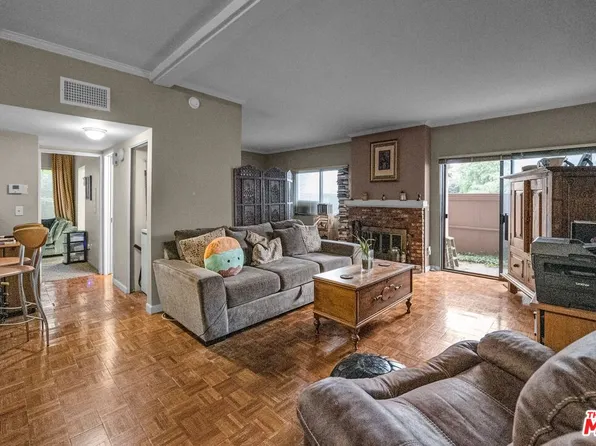 15155 Sherman Way Unit 5, Los Angeles, CA 91405