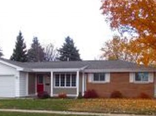906 W Parkway Blvd, Appleton, WI 54914