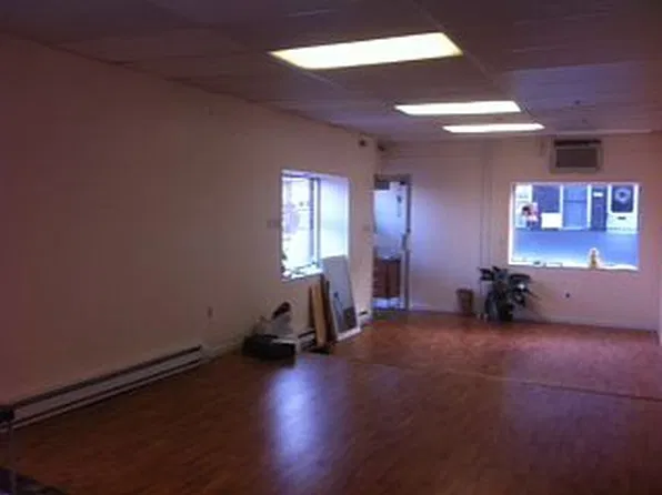 1101 Cantrell St, Philadelphia, PA 19148