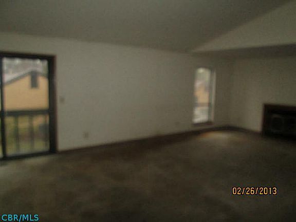 3rd image of 3133 Rivermill Dr