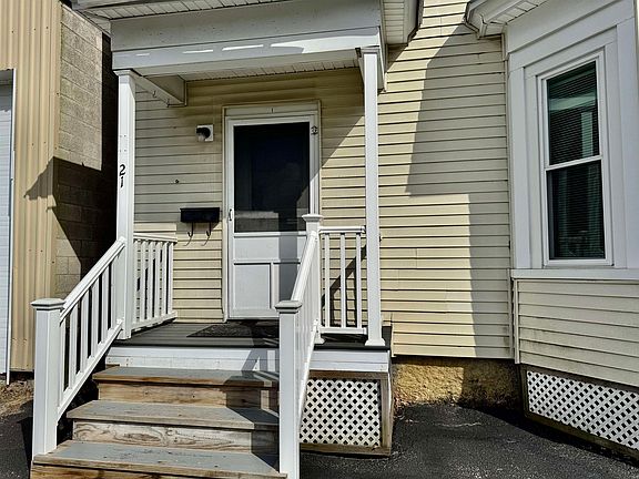 3rd image of 21 East Street