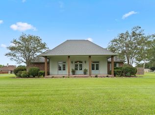 13414 J D Broussard Rd, Gonzales, LA 70737