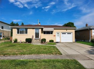 125 Fairelm Ln, Cheektowaga, NY