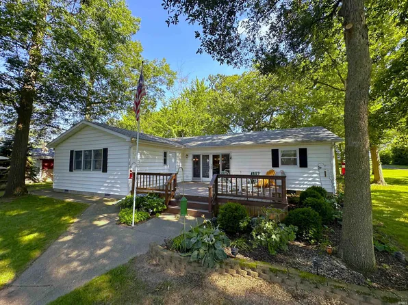 6156 N Bedford Bay Ct, Monon, IN 47959