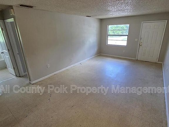 3rd image of 2929-9 Iron Dr